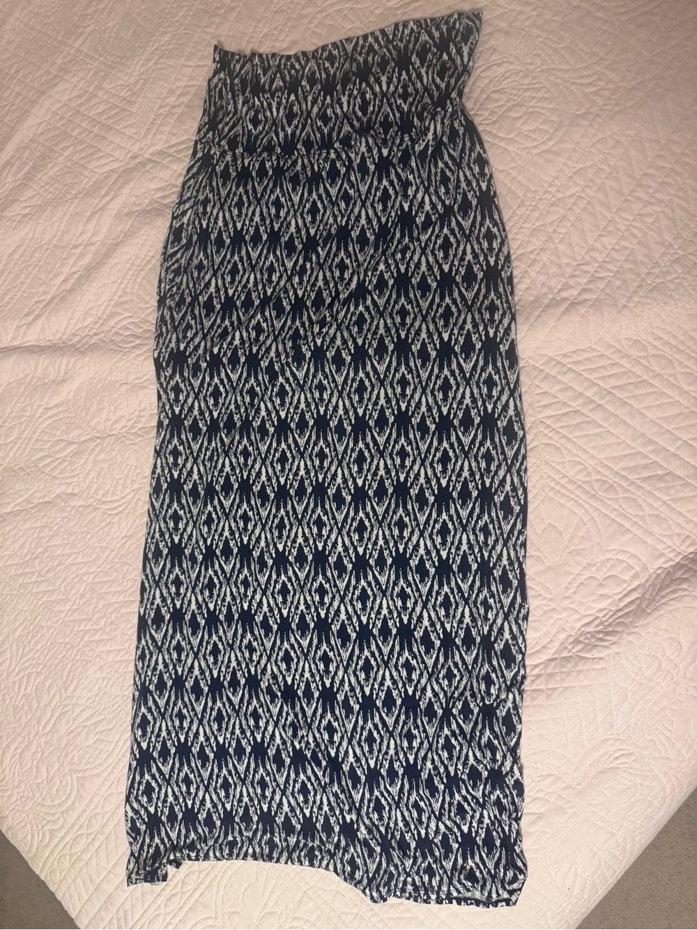 Max Studio Navy and White Diamond-Print Maxi Skirt